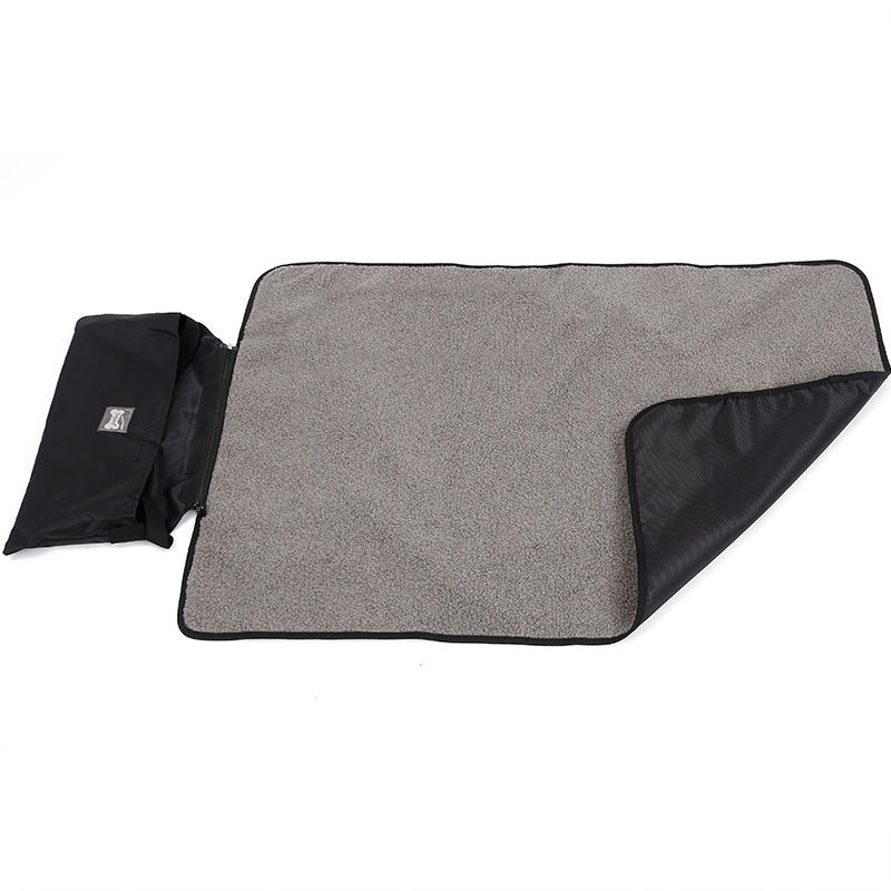 Outdoor Pet Blanket – Waterproof, Folding, and Portable