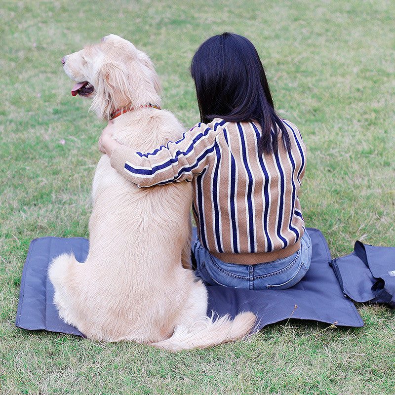 Outdoor Pet Blanket – Waterproof, Folding, and Portable